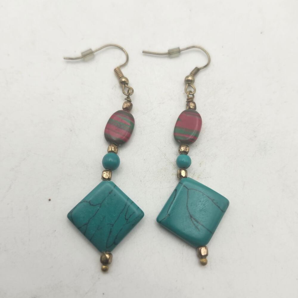 Southwestern Faux Turquoise Red Green Beaded Dangle Earrings Gold Tone Hooks